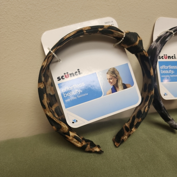 Lot Of 2 Scünci Headbands Leopard & Snow Leopard Design - Picture 3 of 4
